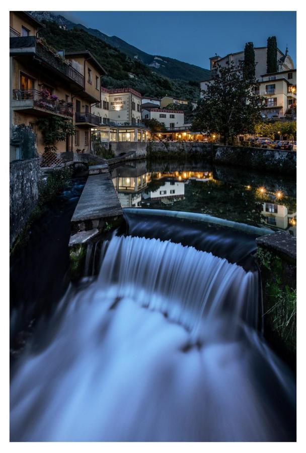 Hotel E Ristorante Cassone Malcesine Exteriör bild